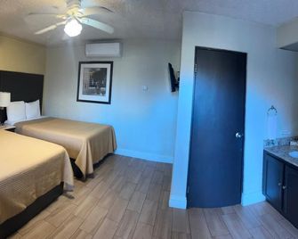 โรงแรม ซาน หลุยส์ - ติฮัวนา