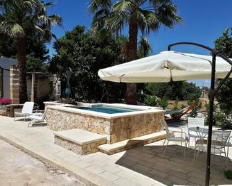 Villa Teseo - Alezio - Zwembad