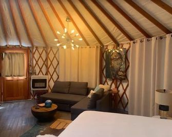 Escalante Yurts - Luxury Lodging - Escalante