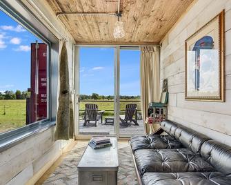 Flophouze Shipping Container Hotel - Round Top - Living room