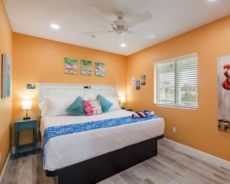 The Lofts at St Pete Beach - St. Pete Beach - Schlafzimmer