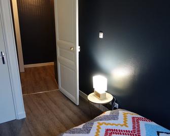 50 Nuances de Rouges - Sleep like at home - Châteaubriant - Chambre