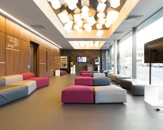 Apartment Bloc - Birmingham - Lobby