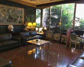 Kurume Station Hotel - Kurume - Area lounge