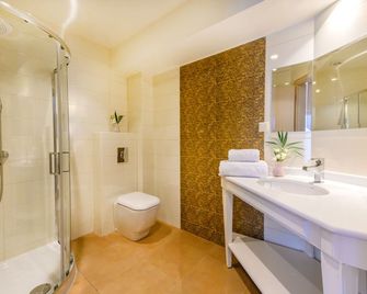 Emerald suites - Florina - Baie