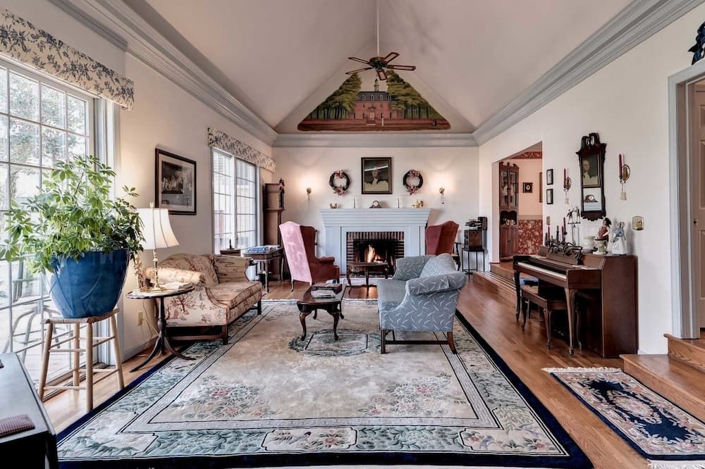 Aldrich House Bed & Breakfast - וויליאמסברג - סלון