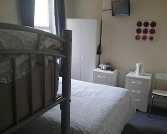 Somerville Hotel - Blackpool - Bedroom