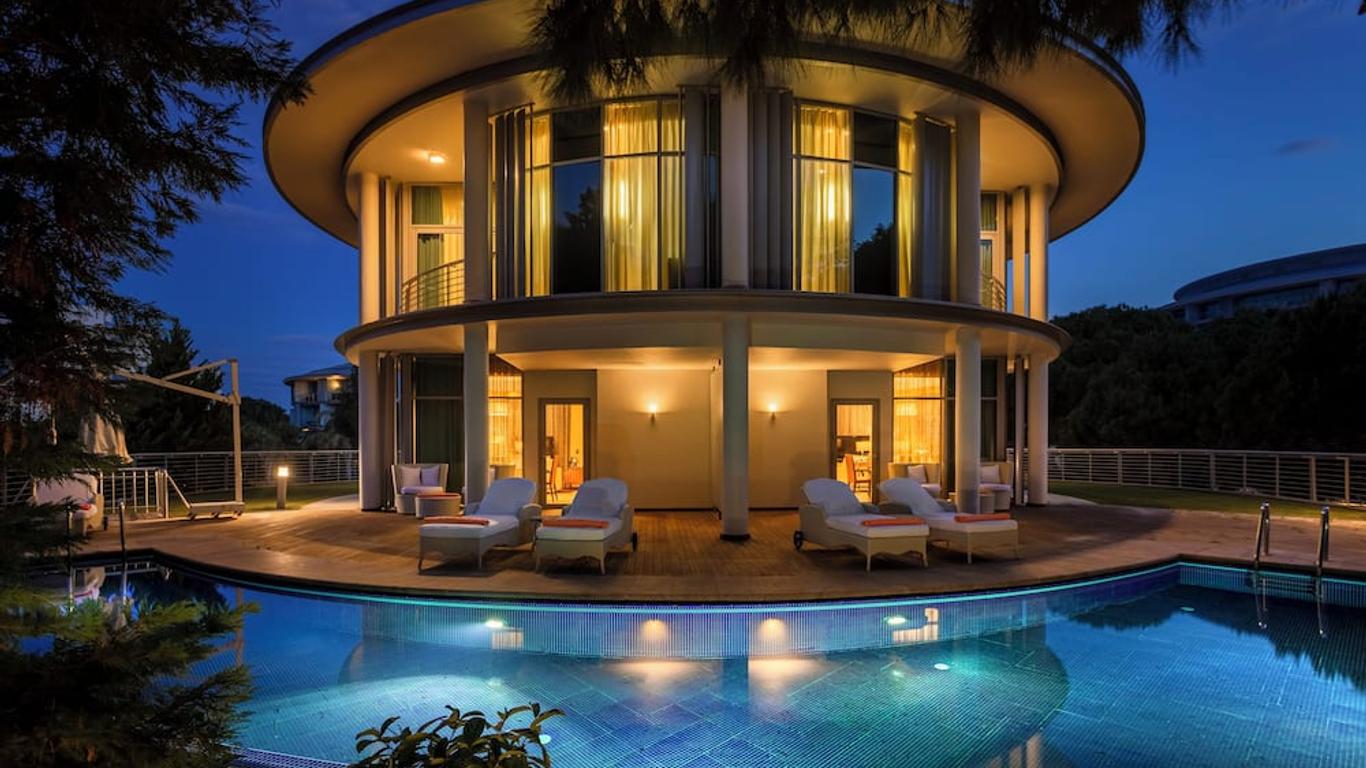 Calista Luxury Resort