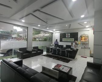 Royal Garden Resort - Vasai - Lobby
