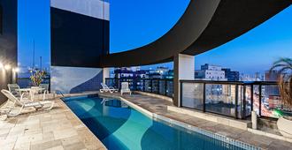 摩瑪品質酒店 - 聖保羅 - 聖保羅 - 游泳池