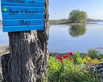 Sun Chaser Bay - Quinte West - Outdoors view