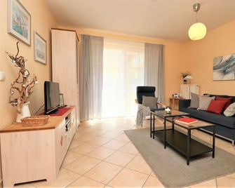 Altes Wasserwerk App 02 - Wustrow (Darss) - Wohnzimmer