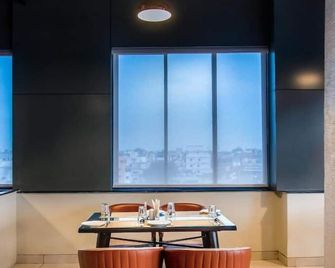 The M Hotel - Raipur - Vybavení pokoje