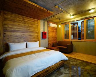 Hwangsil Tourist Hotel - Jeonju - Habitación