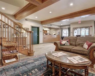 Lancaster Inn And Suites - Manheim - Wohnzimmer