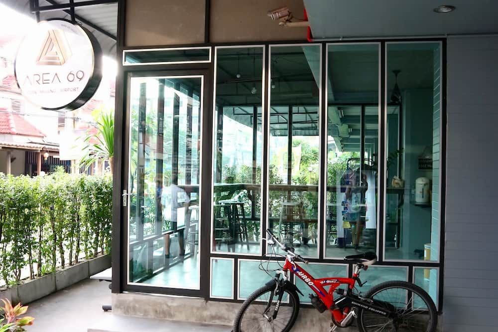 Area 69 (Don Muang Airport) - Bangkok - Balcón