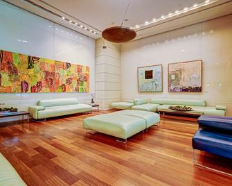 Adorable 12th Floor Standard Unit Parking Included - Miami - Sala de estar