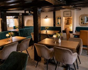 The Old Bell Country Inn - Cookham - Restaurant