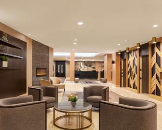 Doubletree by Hilton Pointe Claire Montreal Airport West - Pointe-Claire - Лаунж