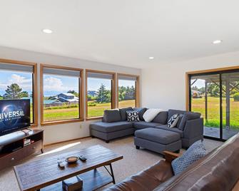 Waterview! South End San Juan Home! (Ech) - Friday Harbor - Huiskamer