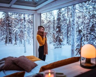 Arctic Skylight Lodge - Äkäslompolo
