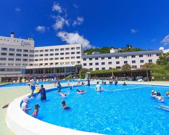 Hotel Izukyu - Shimoda - Pool