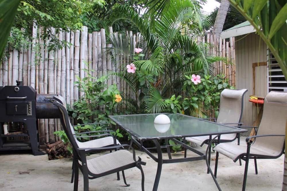 Casa de Tortuga Guesthouse - Vieques - Patio