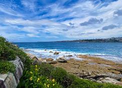 The Bower Modern Apartment - Bondi Beach - Beach