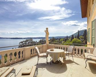 Hotel Villa Del Sogno - Gardone Riviera - Balkon