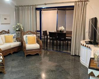 Apartment With Excellent Sea View - Bertioga - Olohuone