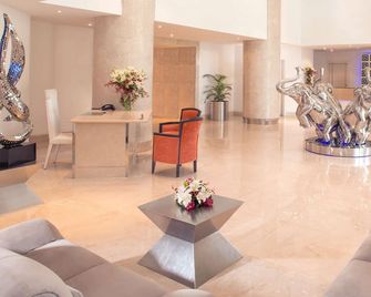 Radisson Blu Kochi - Koczin - Lobby