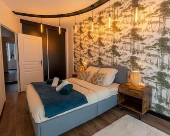 Le Globe Trotteur ~ Centre-ville ~ Terrasse - Thouars - Slaapkamer