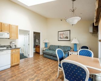 Nautical Mile Resort - Wells - Їдальня