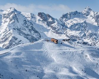 Charming 2-room flat with Wi-Fi and parking in La Salle-les-Alpes - La Salle-les-Alpes