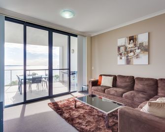 Nautilus by Rockingham Apartments - Rockingham - Wohnzimmer
