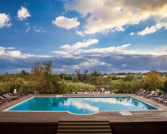 Green Village Resort - Sfântu Gheorghe - Pool