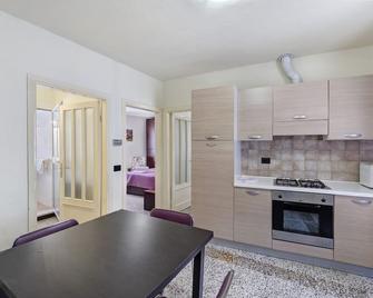 Apartment Profumo di Lavanda Lilla with Mountain View & Wi-Fi - Nasino - Kitchen