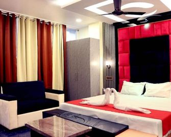 Golden View Hotel - Port Blair - Bedroom