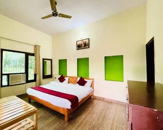 Karans Corbett Motel - Rāmnagar - Schlafzimmer