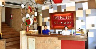 Hotel Nicanor - Dumaguete City - Front desk