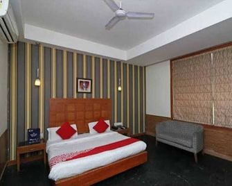 Hotel O One Hotel - Ghaziabad - Schlafzimmer