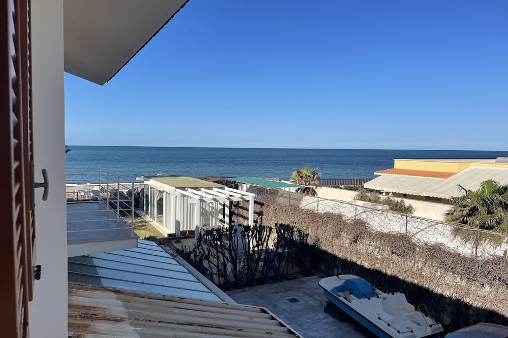 سويت بيتش بي آند بي آند ريزورت