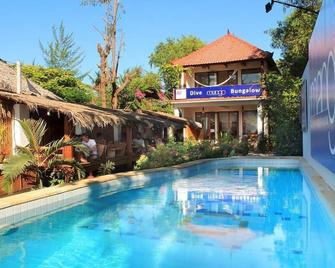 Mango Dive & Bungalow - Pemenang - Piscina