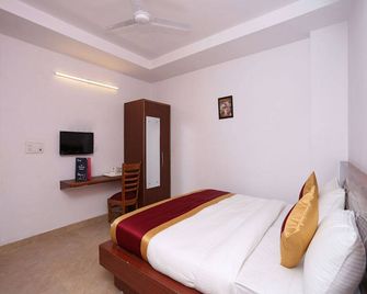 OYO 12807 Amaira Hotel And Banquets - Ghāziābād - Habitación