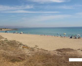 House near San Lorenzo sea - Reitani - Playa