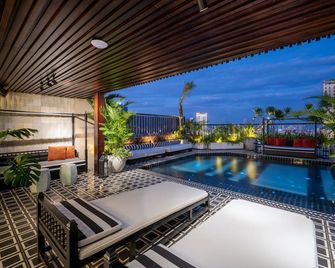 Sanouva Da Nang Hotel - Daily Afternoon Tea Inclusive - Da Nang - Piscina