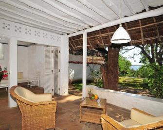 Shimoni Reef Lodge - Shimoni - Patio