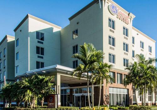 Comfort Suites Miami Airport North 89 2 4 1 Miami Springs