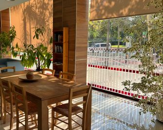 B&b Hotel Tarragona Reus - Reus - Salónek