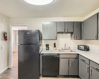 Overlook Club G2 L Spacious And Cozy - Cumming - Kitchen